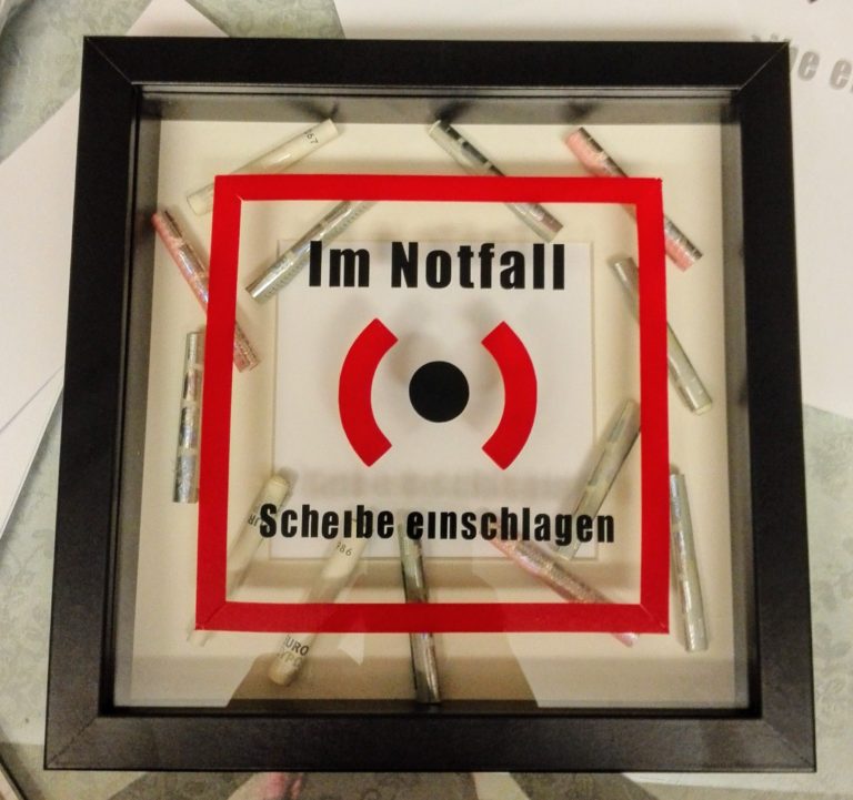 Im Notfall Scheibe einschlagen Dragonfly and Pixiedust